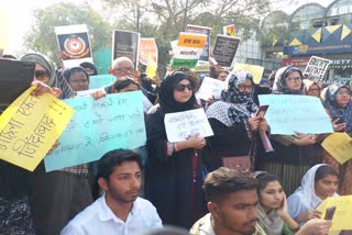 protets-in-bhopal-against-violence-in-delhi