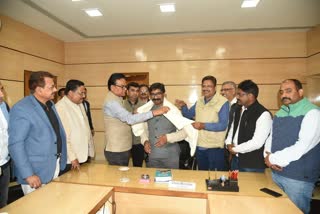 Representative of Jharkhand Petroleum Dealers Association met CM hemant soren