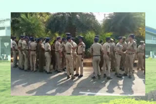 full police force at vizag airport while chandrababu tour