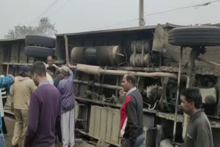 one dead 17 injured in kurukshetra road accident