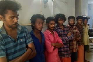 Seven arrested for selling cannabis at home  വീട്ടില്‍ കഞ്ചാവ് വില്‍പ്പന നടത്തിയ ഏഴ് പേര്‍ പിടിയില്‍