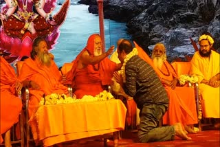 State Finance Minister reached Narmada Gau Kumbh