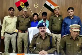 gurugram police arrested 2 loot accused