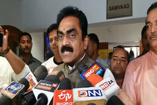 rakesh-singh-denied-talking-about-distance-from-narmada-festival