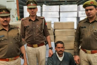 Gaziabad police arrested Wine smuggler during checking