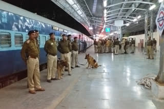 अजमेर पहुंचा 212 पकिस्तानी जायरीनों का जत्था, 211 Pak Zarine arrives in Ajmer