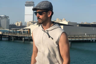 Hrithik Roshan aims Hollywood, signs with US-based talent agency