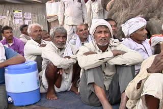 farmers-sitting-on-hunger-strike-for-seven-days-in-morena