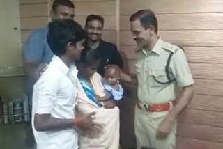 8 month old child kidnapped, chennai child kidnap, kidnapped child rescued in chennai, child rescued in 24 hours, சென்னை குழந்தை கடத்தல், 24 மணிநேரத்தில் குழந்தை மீட்பு