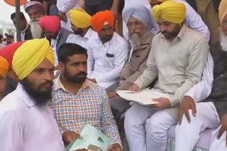 surjit singh's son meet bhagwant mann at faridkot