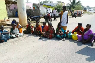 womens protest for water  in  madakasira at anantapur