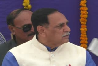 cm-rupani-attends-his-constituencys-nutrition-campaign