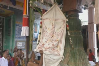 temple flag hoisting