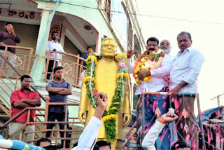 MAKTHAL RESIDENT ELECTED AS MAHABOOBNAGAR DCCB CHAIRMEN