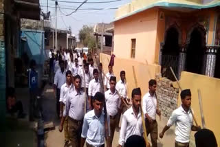 RSS volunteers took out the path movement