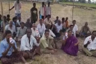 farmers protest in fields