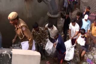 Delhi Police  Gokalpuri  Bhagirathi Vihar canal  dead bodies recovered  ന്യൂ ഡൽഹി  ഡല്‍ഹി കലാപം