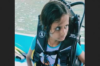 A small girl did scuba diving for more than 47 minutes