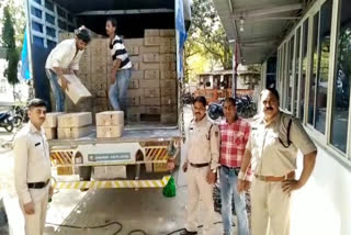 Police action on English liquor-laden truck