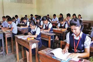 Hindi paper has been easy in mashim examination in bhopal