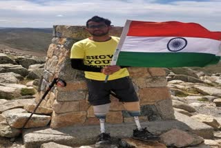 Chitrasen of Chhattisgarh hoisted the tricolor on Mount Koziasko