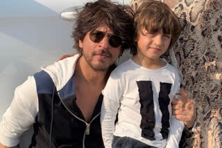 SRK's week begins with adorable sketch, scribble by AbRam