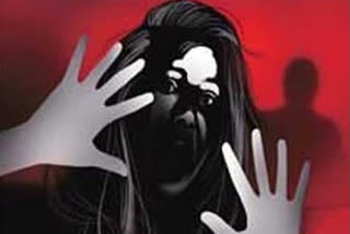 Bahraini national arrested  held for raping woman  raping woman in Hyderabad  ബഹ്‌റൈൻ  ബലാത്സംഗം  റിട്ടയേഡ് നഴ്സാണ്