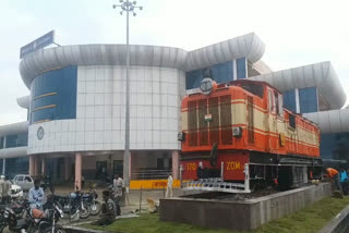 Railway improvement team inspected the model station