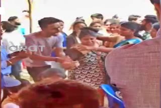 clash-between-lecturer-and-students-in-mysore