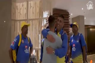 Suresh Raina Greets MS Dhoni