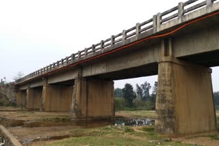 people suffering due to bridge damage in dumka