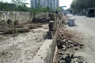 footpath construction work started at dwarka sector-13 and 14 in delhi