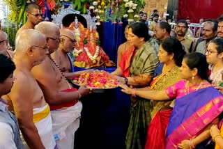 minister satyavathin rathod visit yadadri lakshmi narasimha swami temple in yadadri bhuvanagiri