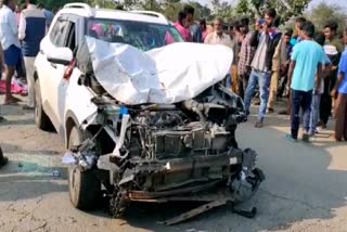 4 died in road accident in simdega