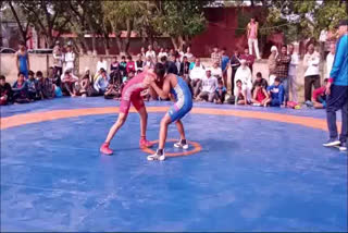 istrict level wrestling tournament