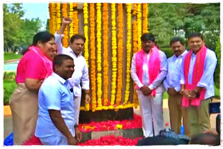 ministers-mlas-and-mlcs-tribute-at-gunpark-hyderabad