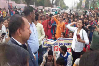 students protest after death of student in road accident charkhi dadri