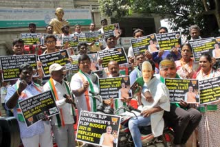 congress party protest against state govt budget in bengalore