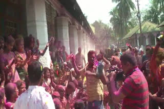 কৰ’ণা ভাইৰাছক লৈ শংকিত নহয় সত্ৰনগৰী বৰপেটা,Holi Preparation going on Borpeta