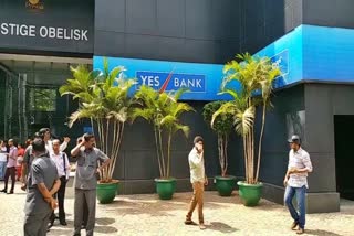 rbi-orders-ban-on-yes-bank-increased-anxiety-among-consumers