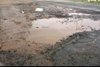 National highway in Paonta is in poor condition