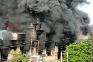 Fire in plastic factory in Ghaziabad