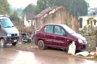 Farmers upset due to unseasonal rains in Balrampur