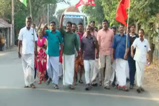 Pepsi manufacturing plant  Kanchikode Pepsi  Pepsi plant  Labor strike  palakkad news  തൊഴിലാളി സമരം  കഞ്ചിക്കോട്ടെ പെപ്സി ഉൽപാദന കേന്ദ്രം  പെപ്സി ഉൽപാദന കേന്ദ്രം  വരുൺ ബീവറേജസ്  പാലക്കാട്