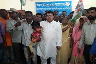 BJP Panchayat samiti memeber including 52 families are joning TMC in Purulia