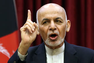 Blasts hit Ghani's oath-taking in Kabul