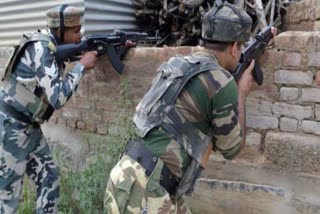 3 militant associates of Hizbul Mujahideen arrested in Pulwama