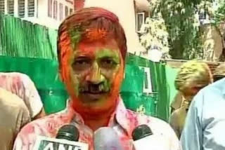 CM Arvind Kejriwal tweeted congratulating Holi