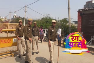 Delhi Police security chalk on holi in delhi