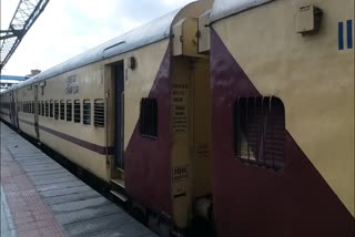 पुरी-अजमेर-पुरी एक्सप्रेस, Puri-Ajmer-Puri Express